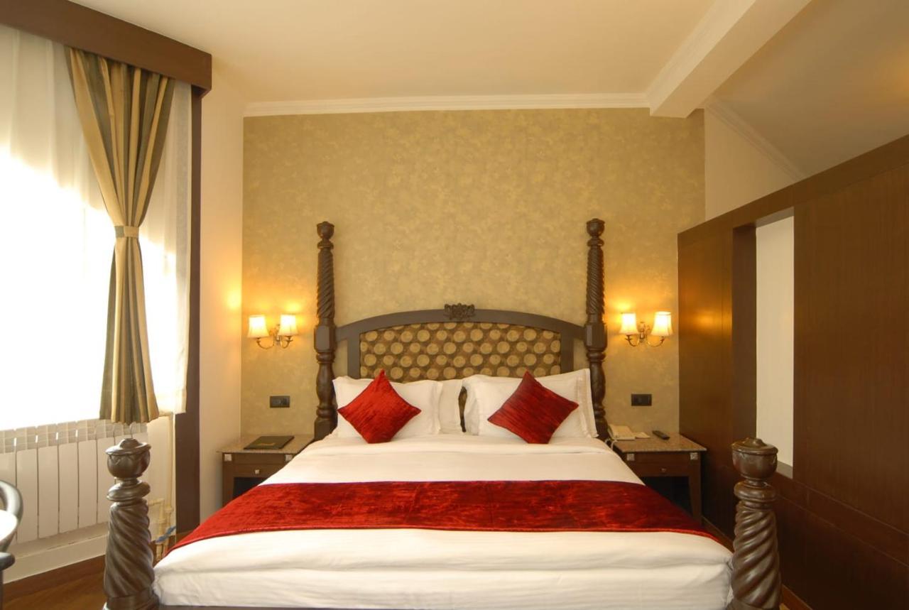 Hotel Arif Castle, Nainital Εξωτερικό φωτογραφία
